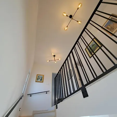 Angelina Villa