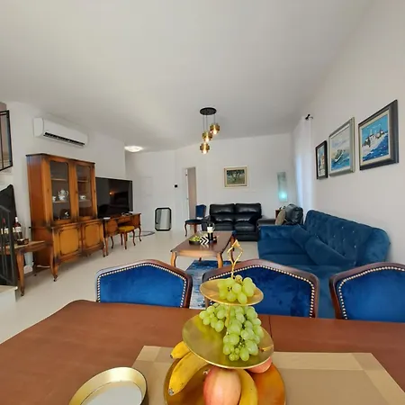 Villa Angelina